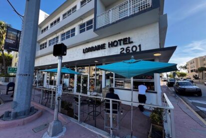 CONVENIENCE STORE, OCEAN FRONT, MIAMI BEACH (Copy)